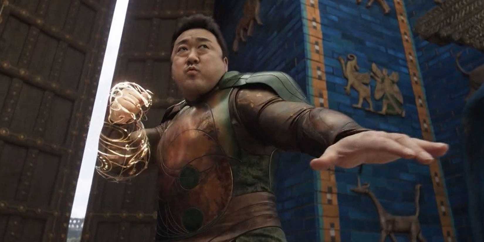 Don Lee as Gilgamesh winding up a punch in Eternals