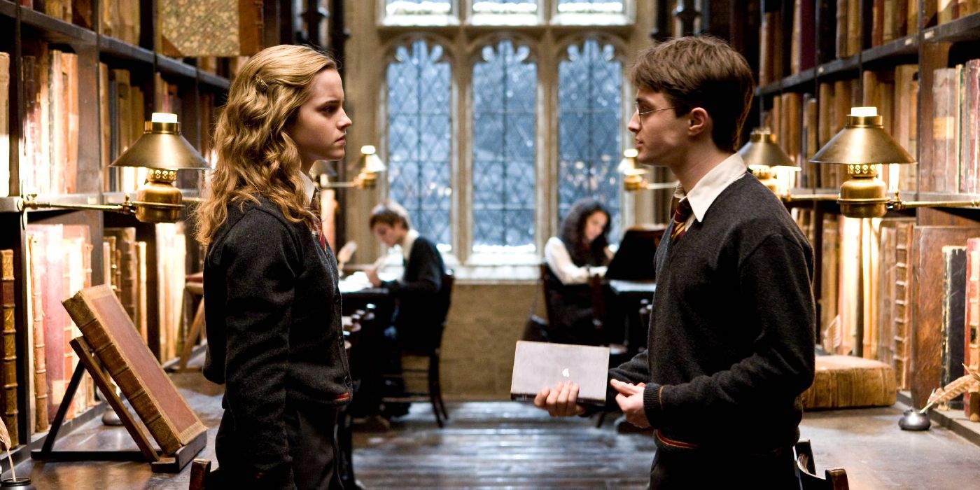 Harry Potter: 10 Things To Know About Daniel Radcliffe & Emma Watson's Friendship
