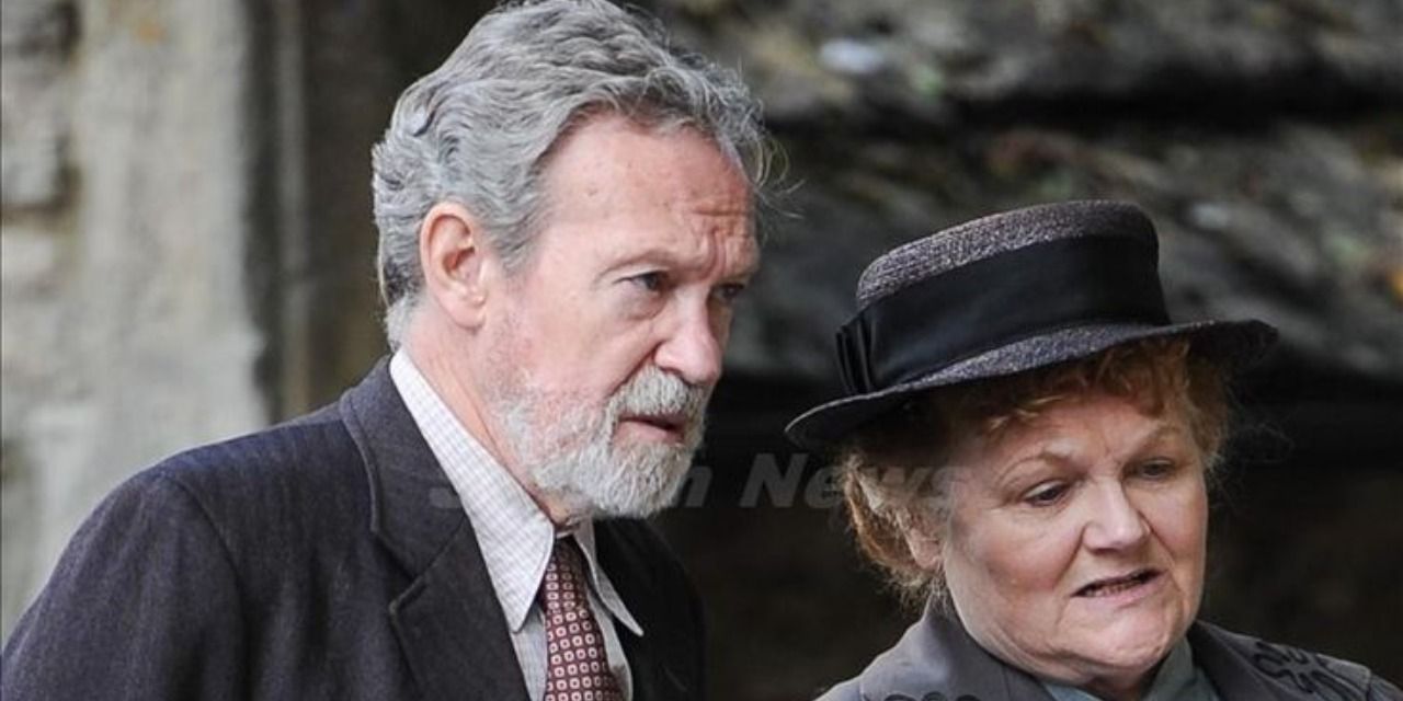 Mason and Patmore talking in low voices