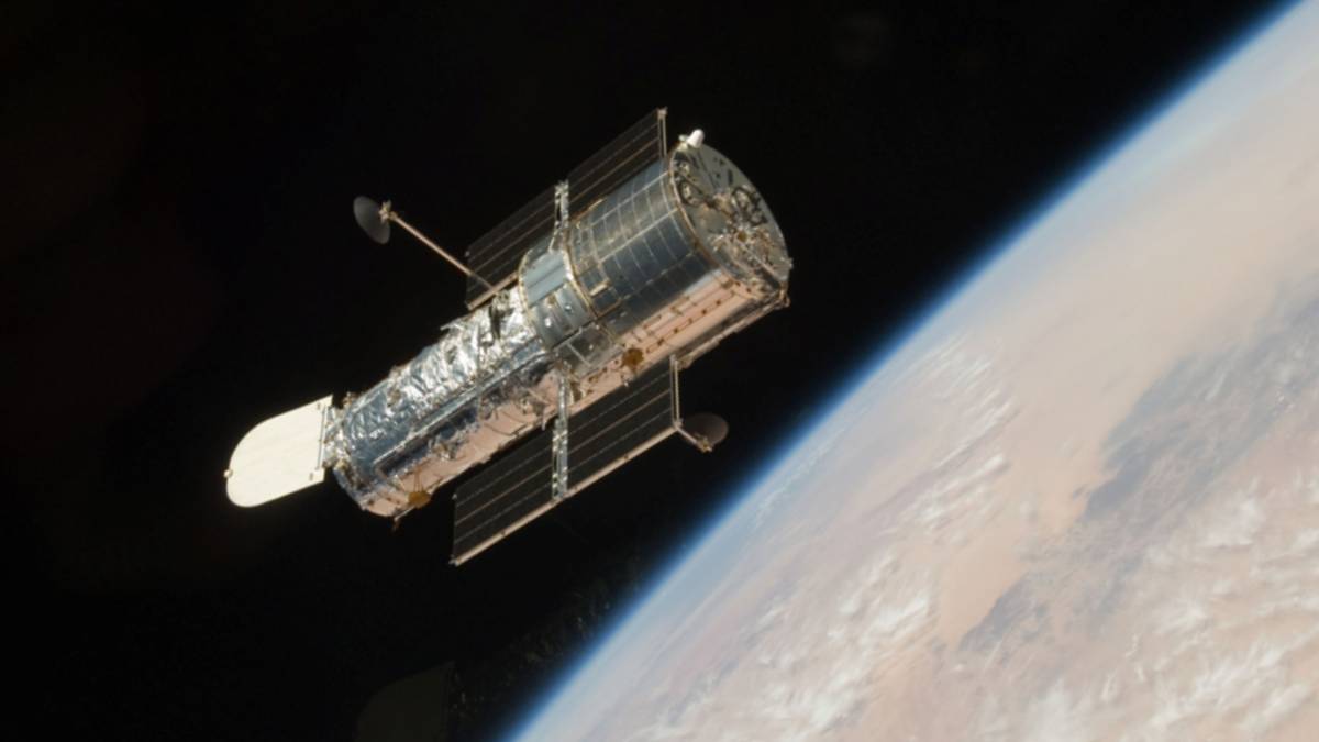 Operating Telescope Is Hubble Space Telescope Still Operating