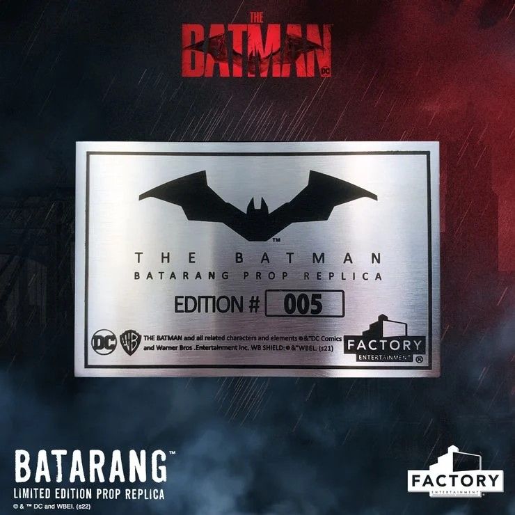 the batman batarang replica 4