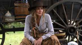 1883 Faith Hill as Margaret Dutton