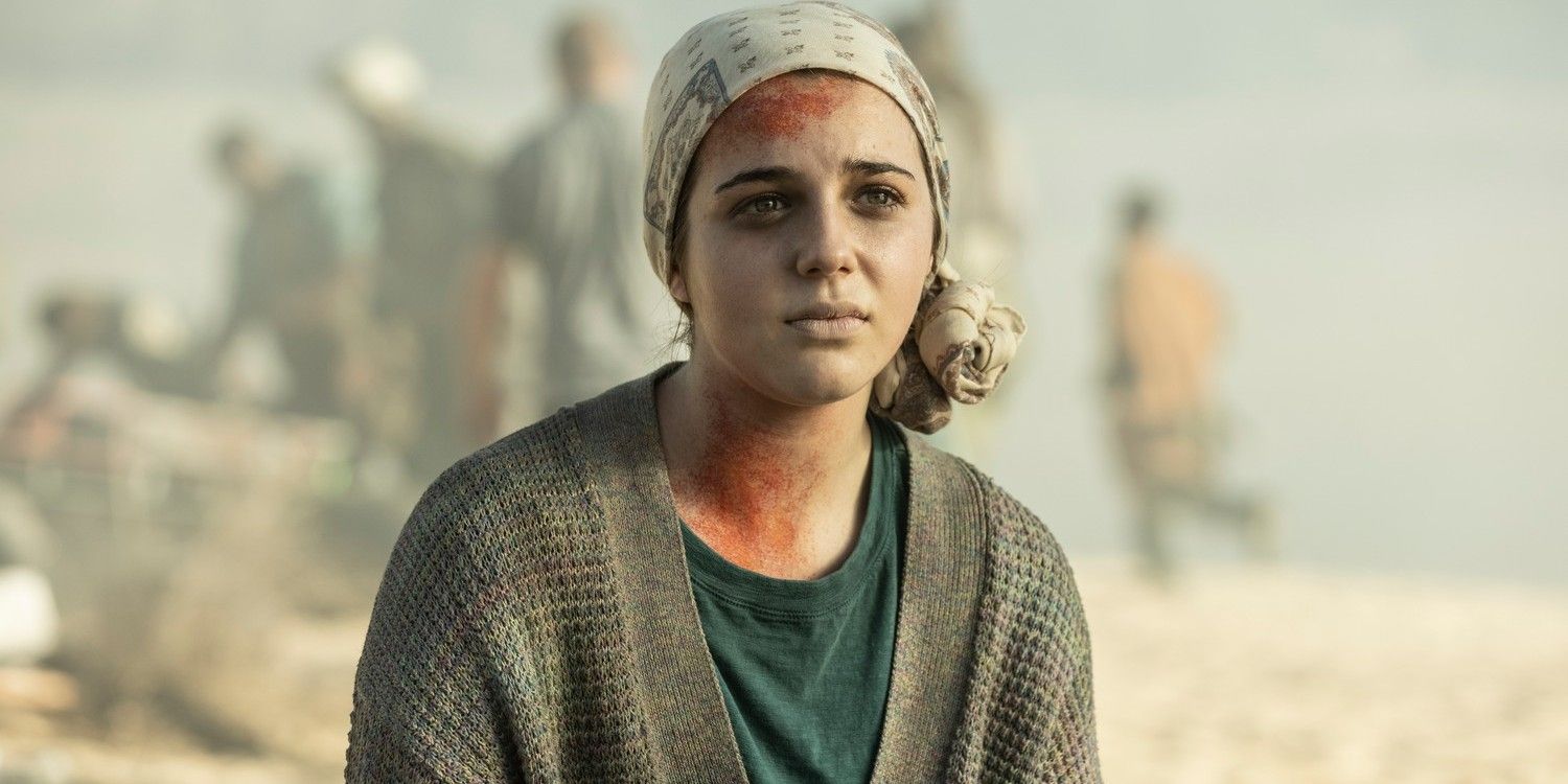 Alexa Nisenson as Charlie in Fear The Walking Dead