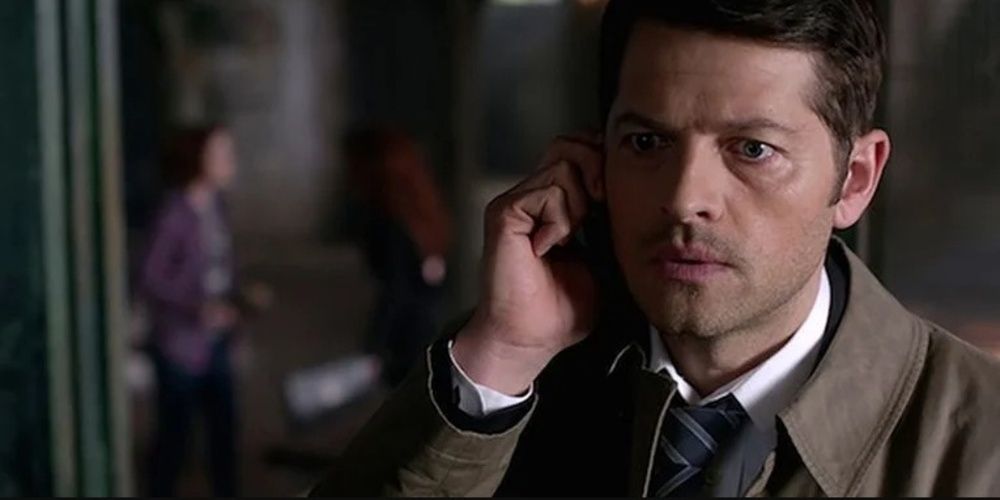 Castiel talking on the phone in Supernatural Cropped 1