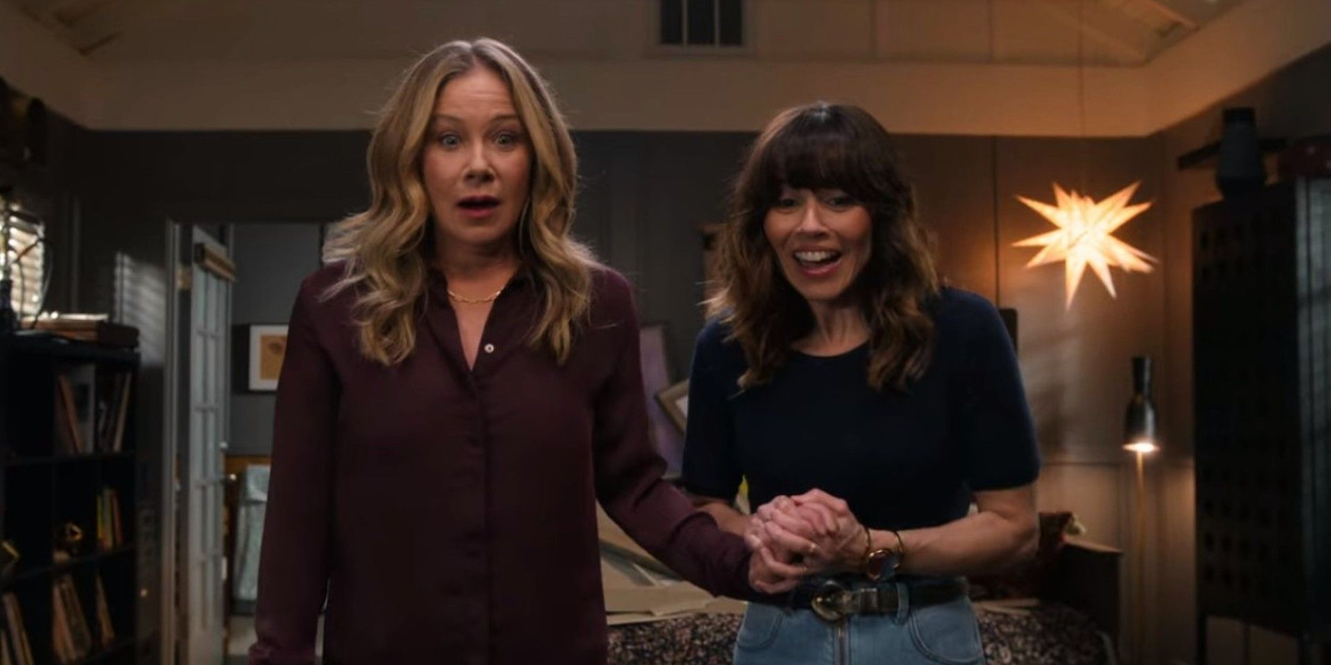 Jen e Judy sorridenti