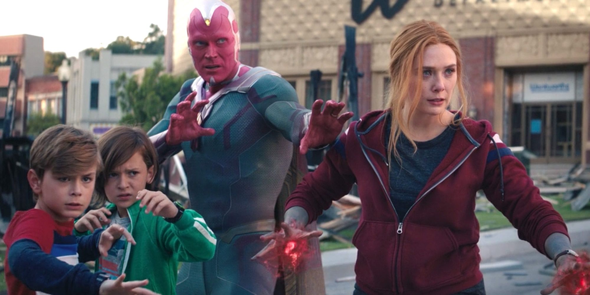 Scarlet Witch fighting alongside her family in WandaVision Cropped