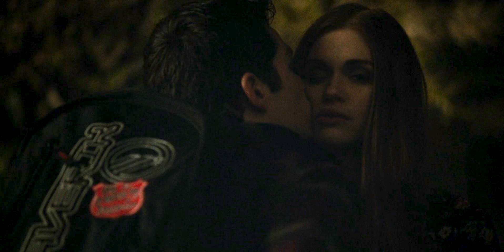 Stiles Kisses Lydia
