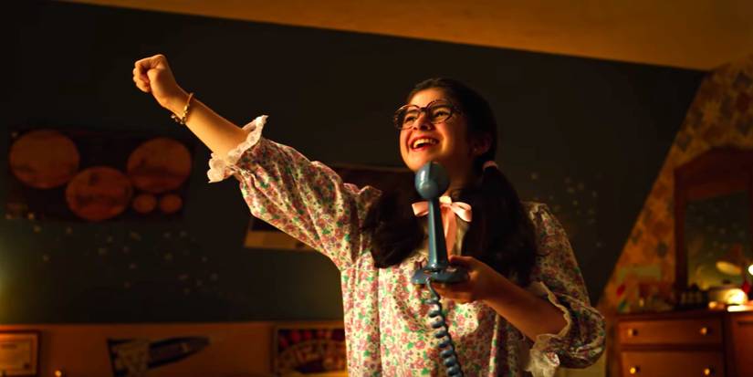 Suzie sings in Stranger Things Season 3