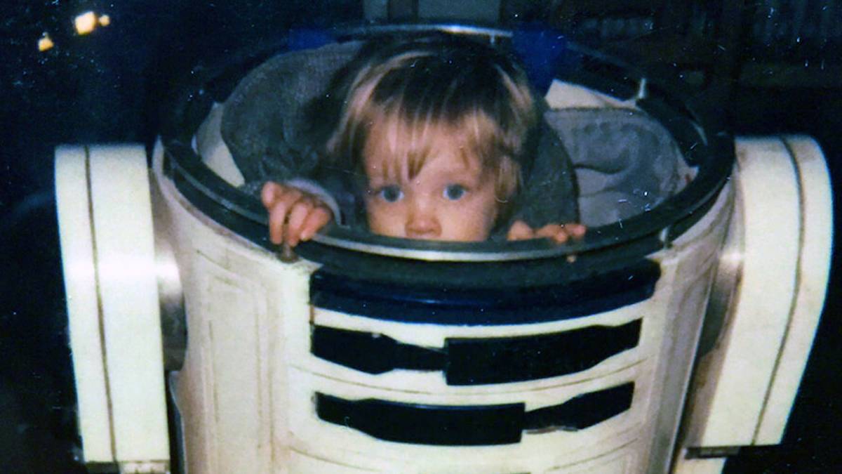 Star Wars Set Photo From Mark Hamill Shows Adorable Father/Son Moment