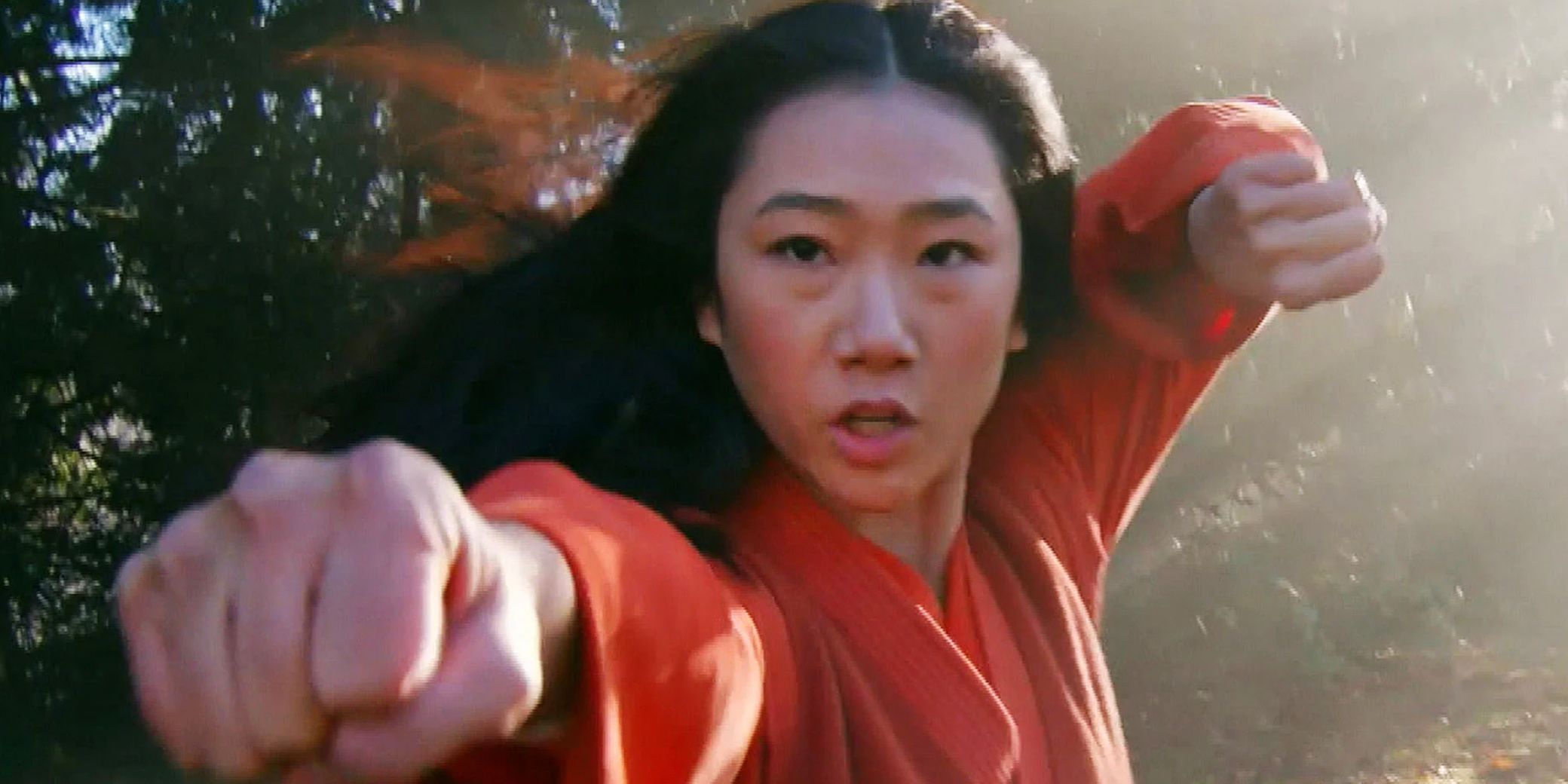 Nicky (Olivia Liang) combatte in Kung Fu