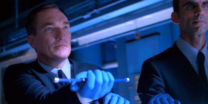 The Hands of Blue Agents kill the Alliance officers