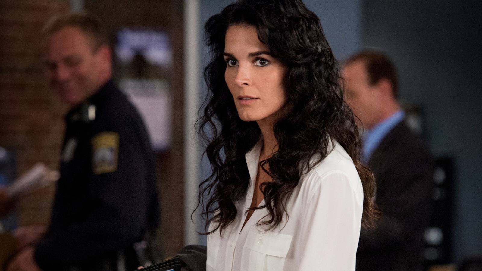 Law \u0026 Order Star On Potential Return As Abbie Carmichael In Season 22, image size:1600x900