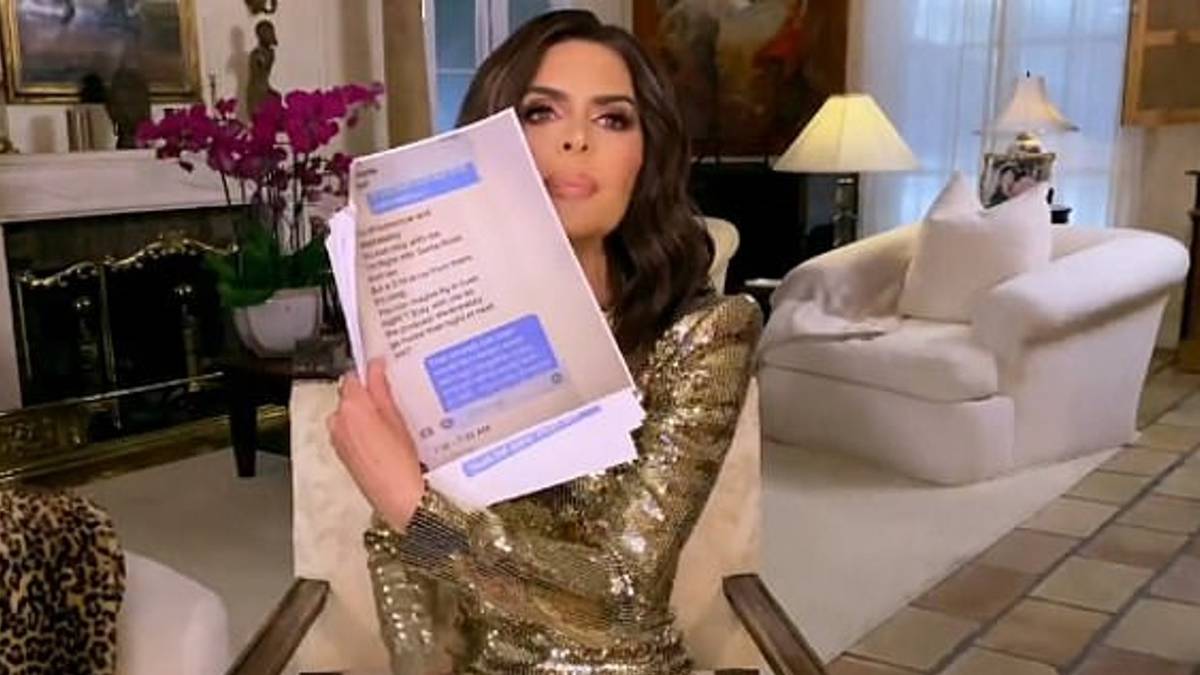 Why The Real Housewives of Beverly Hills Fans Can't Stand Lisa Rinna