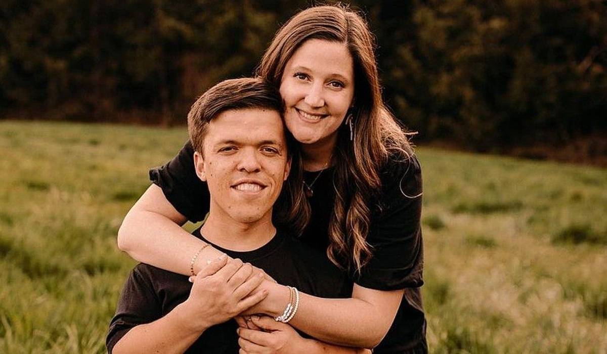 Little People, Big World: Tori Roloff Shares July 4th Family Photo