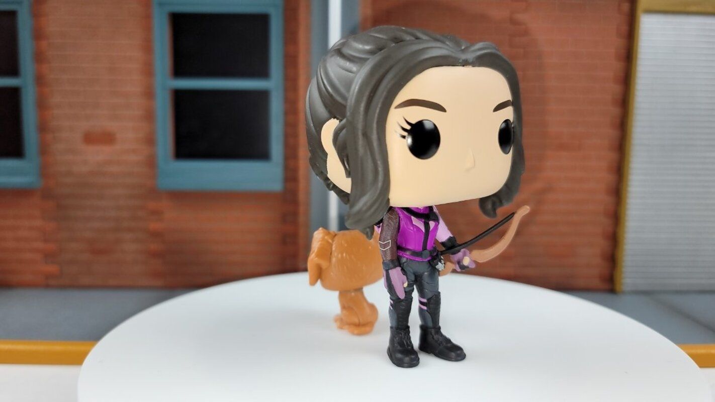 Hawkeye Kate Bishop with Lucky Pizza Dog best Marvel Funko Pop set