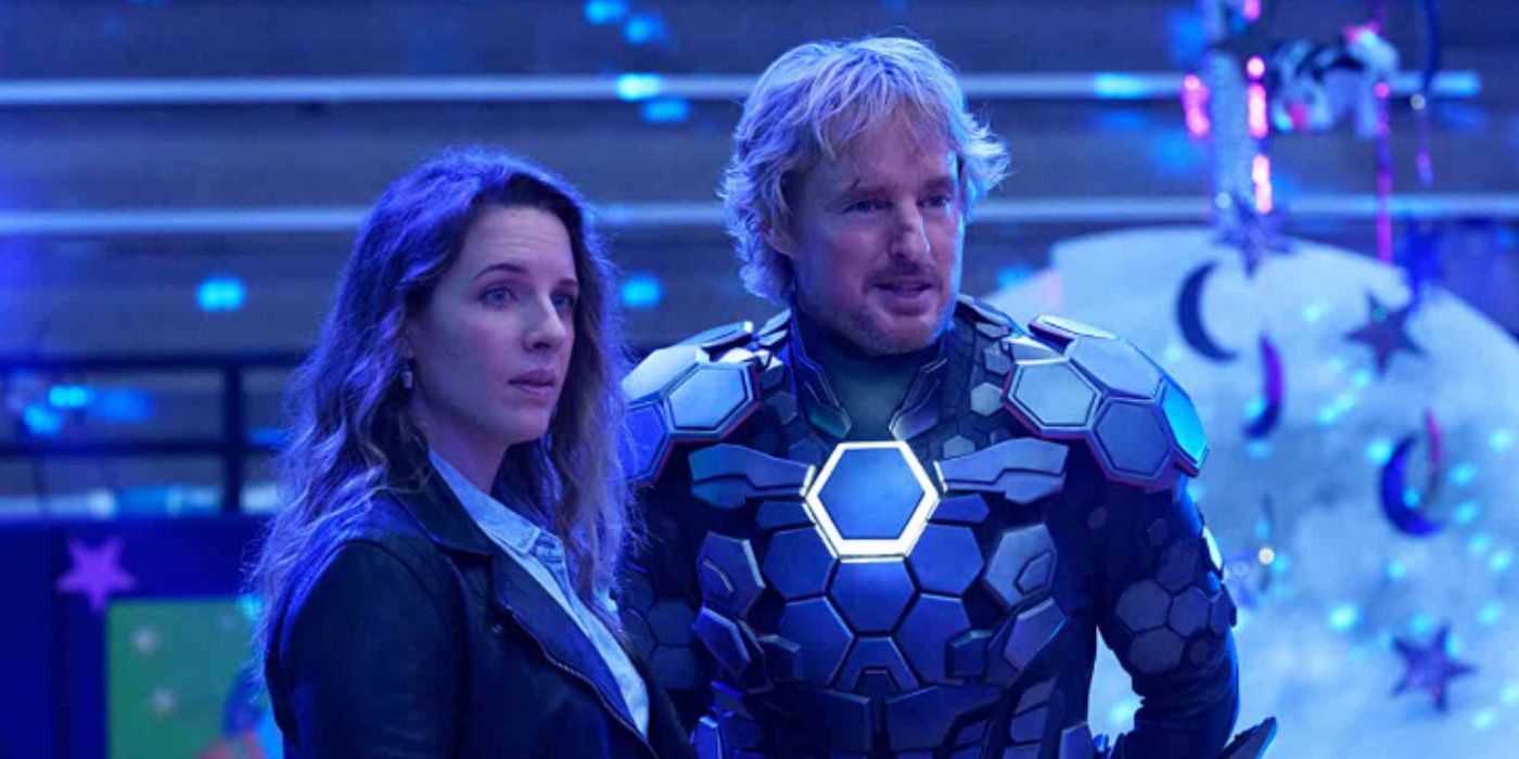 Jessie Mueller and Owen Wilson play husband and wife in Secret Headquarters