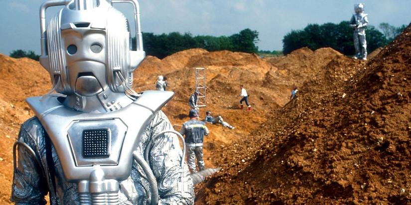 Doctor Who: 10 Aliens With The Most Absurd Weaknesses
