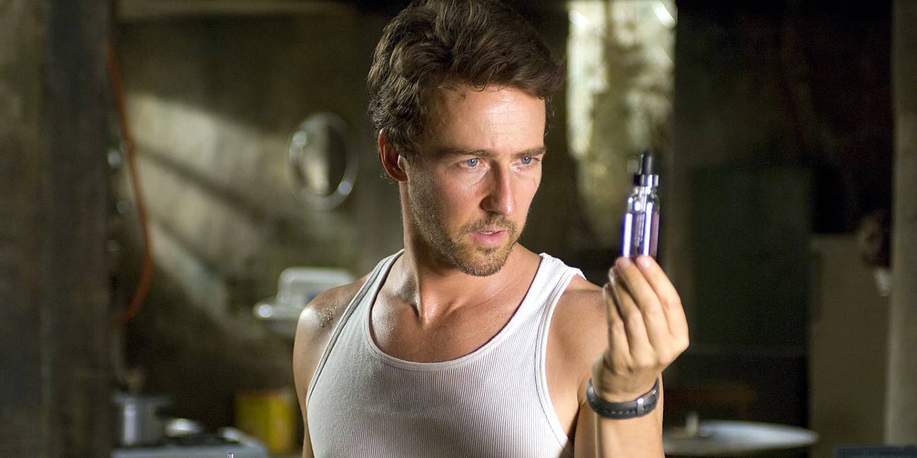Edward Norton as Bruce Banner in The Incredible Hulk examining a vial