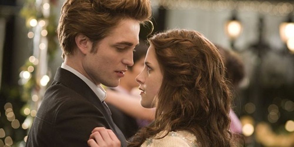 Edward and Bella dancing in Twilight 