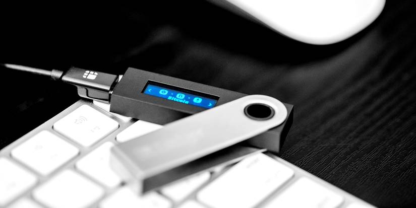 How A Hardware Crypto Wallet Protects Against Hackers