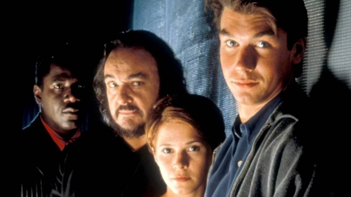 This 1990s Sci-Fi Show With 5 Seasons Is Criminally Overlooked ...