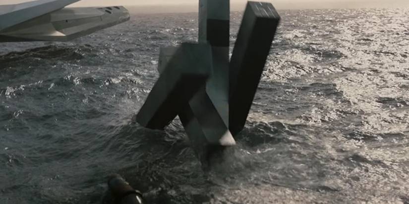 Tars Interstellar Color The Best Character In Every Christopher Nolan Movie