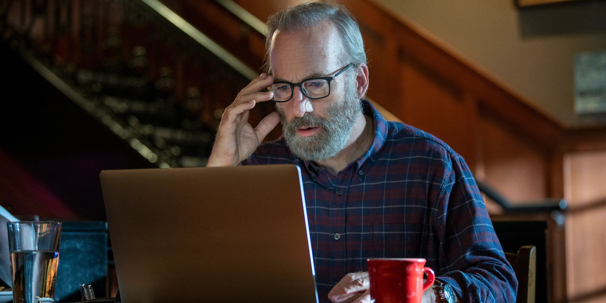 In Halloween (2018) Judy Greer's character wears a Christmas sweater on  Halloween in order to skip the holiday due to the trauma her mother  endured 40 years prior. : r/MovieDetails