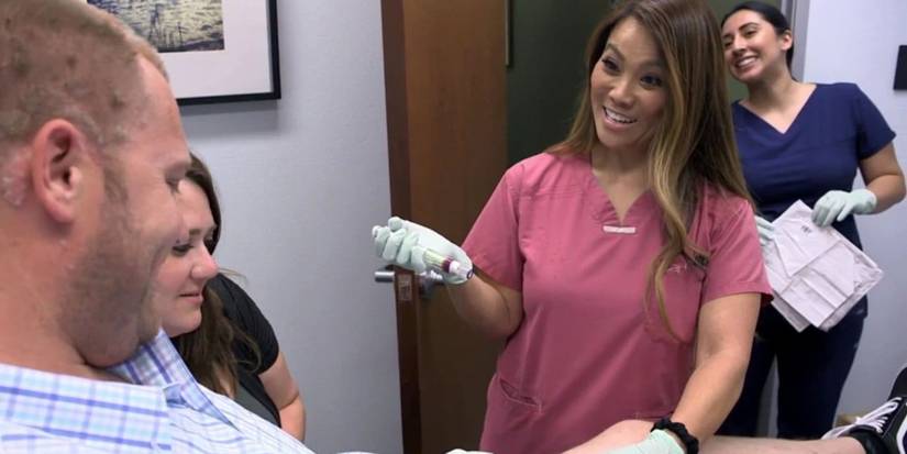 Dr. Pimple Popper: 10 Behind-The-Scenes Secrets About The Show ...