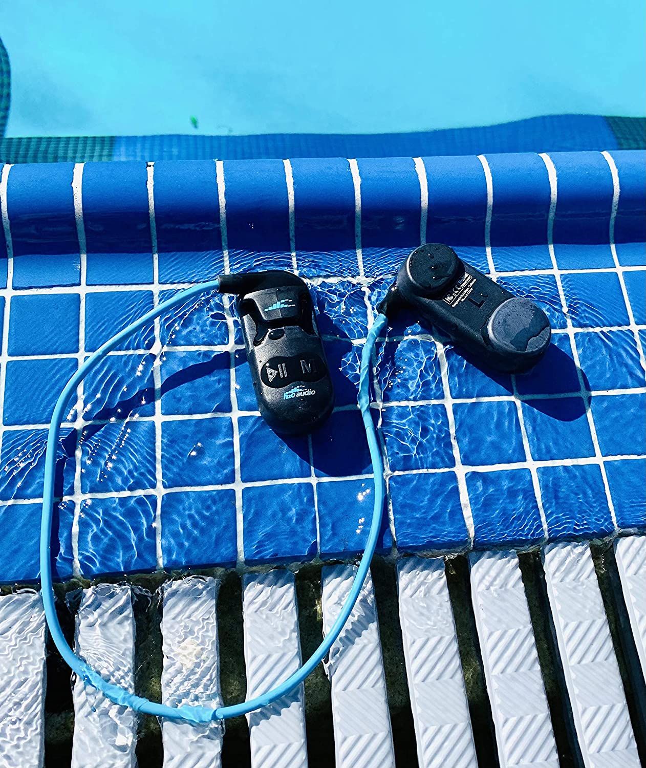 H2O Audio Sonar IPX8 - Bluetooth Bone Conduction Headphones with MP3 Player 4