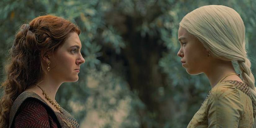 Young Rhaenyra talking to Alicent