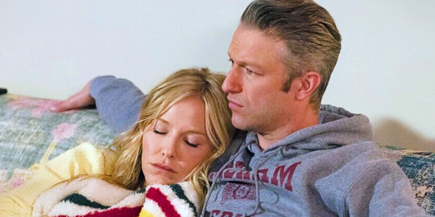 Amanda Rollins sleeping on Sonny Carisi's shoulder