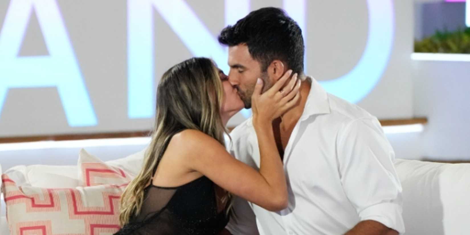 Love Island USA Bella Joel kissing on couch