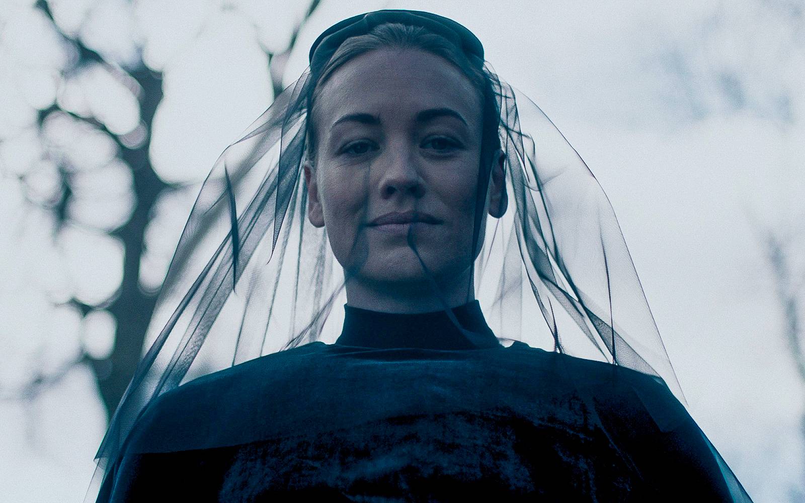 Handmaid's Tale Season 5 Funeral Scene Explained By Show Creator & EP Handmaid's Tale Season 5 Funeral Scene Explained By Show Creator & EP