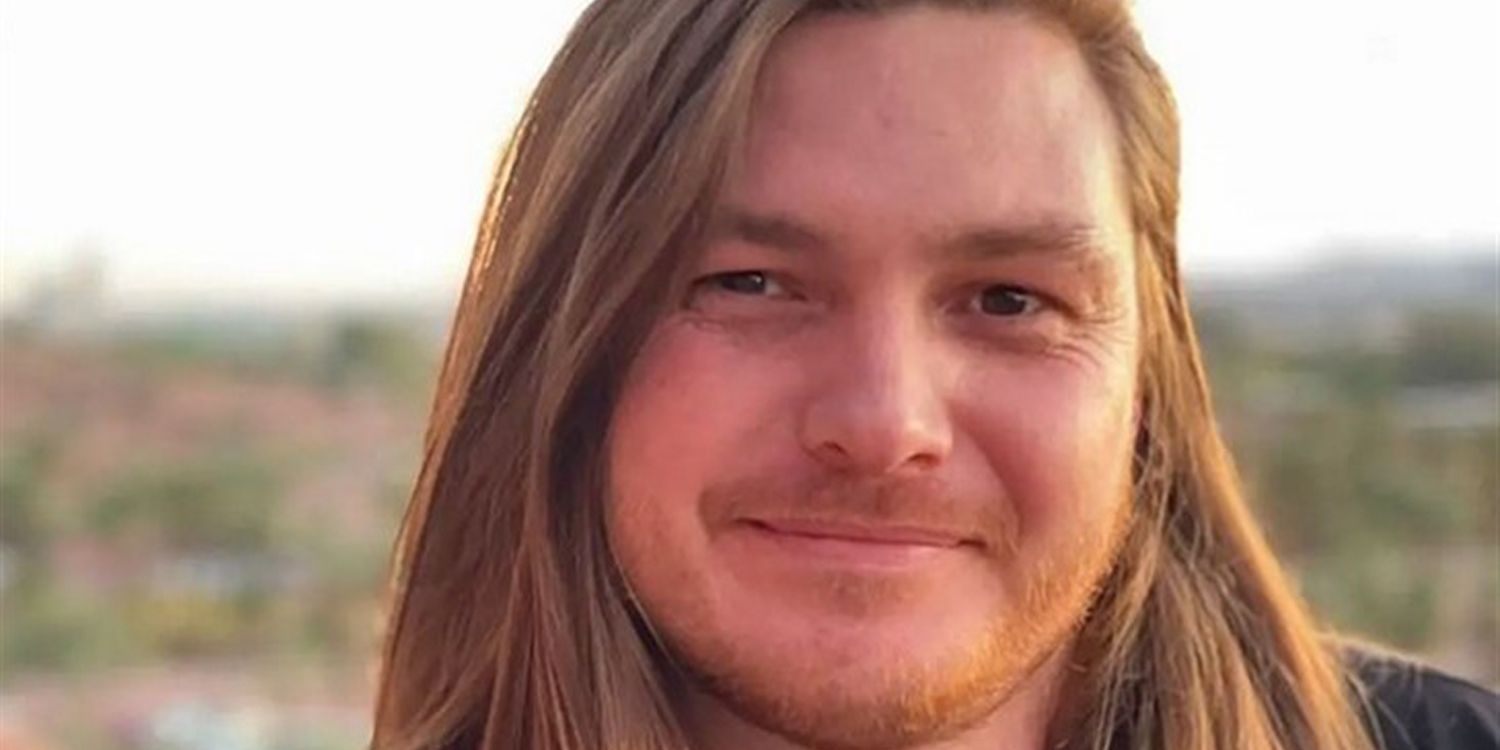 Syngin Colchester of 90 Day Fiance Long Hair