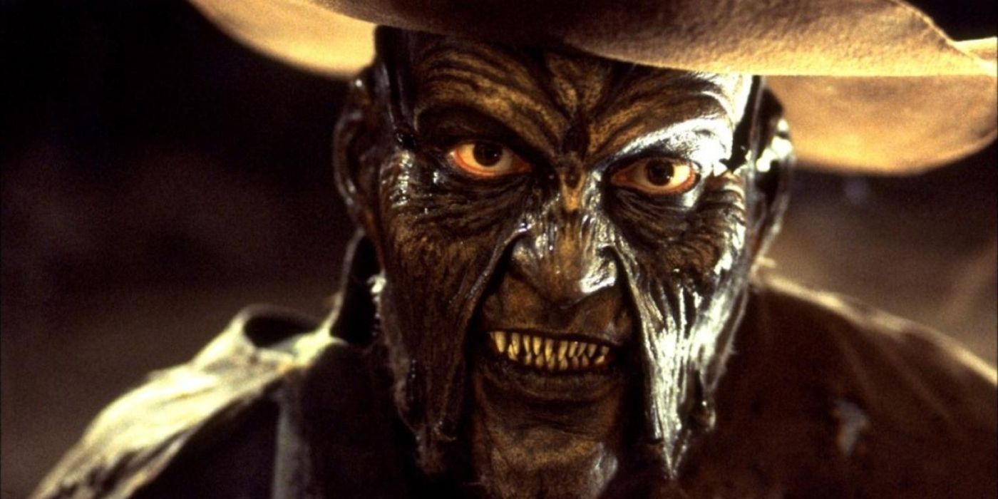 O Creeper olhando para frente em Jeeper's Creepers II