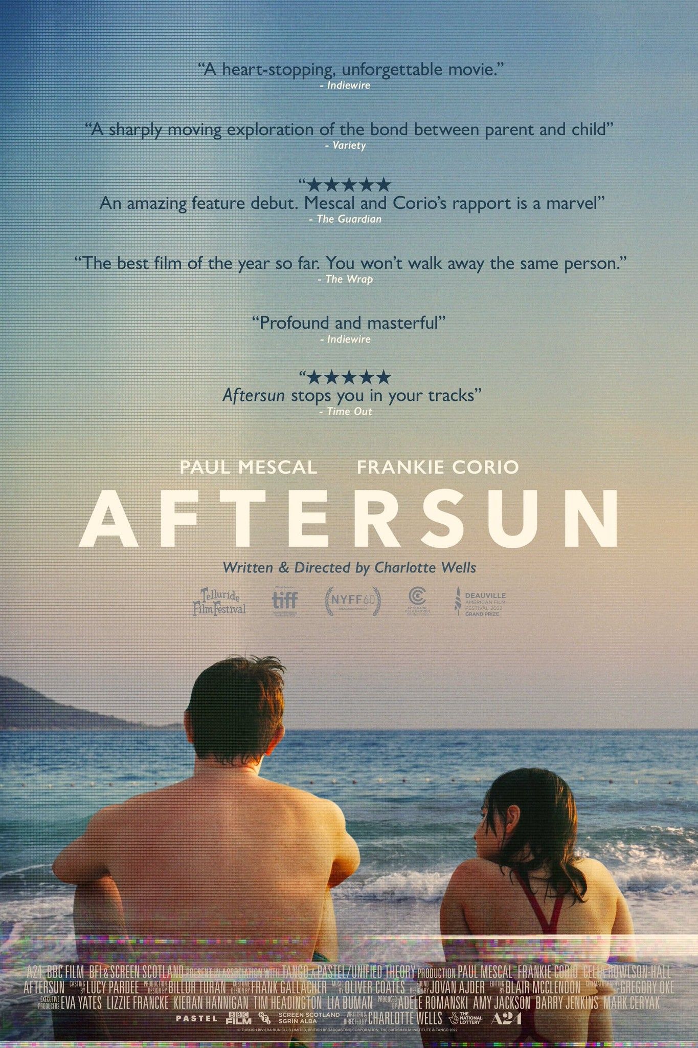 Pôster do filme Aftersun com Paul Mescal e Frankie Corio.