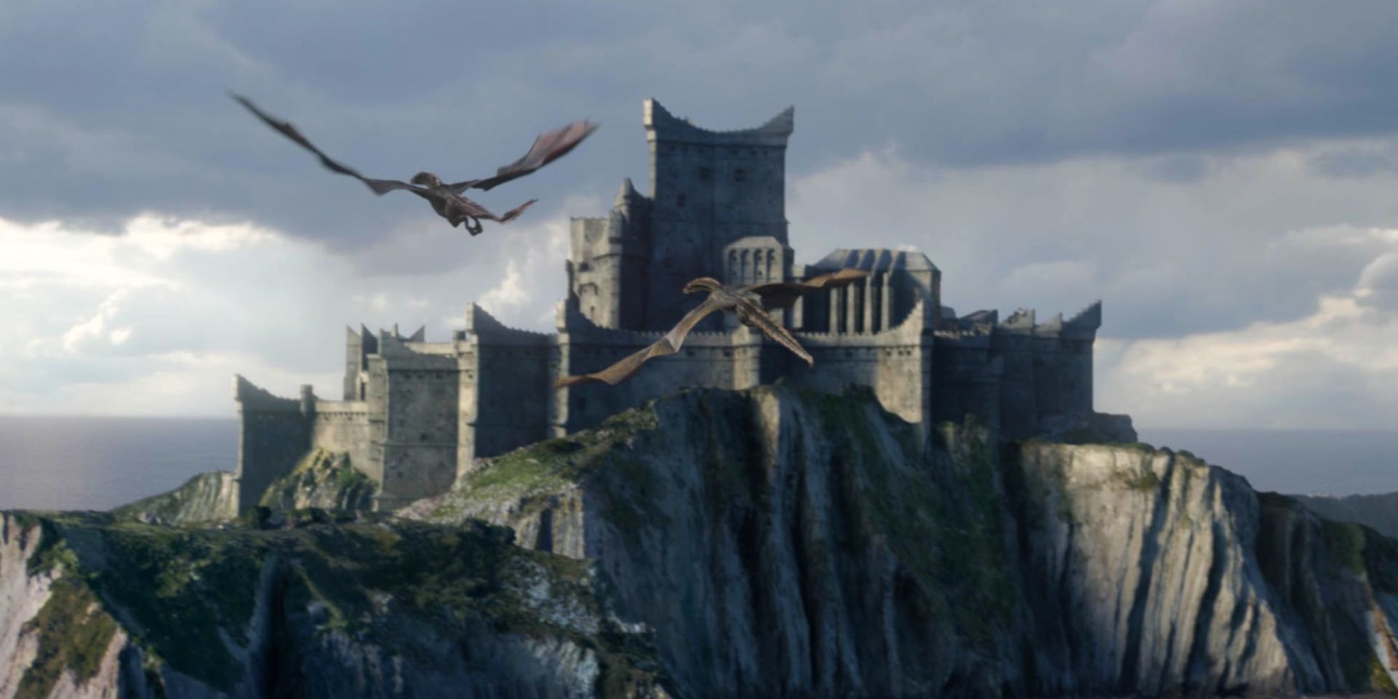 Dragons flying to Dragonstone in Game of Thrones