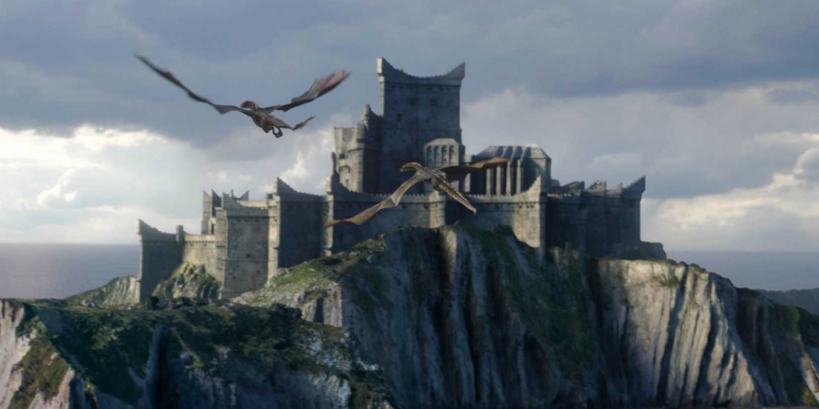Dragons flying to Dragonstone in Game of Thrones