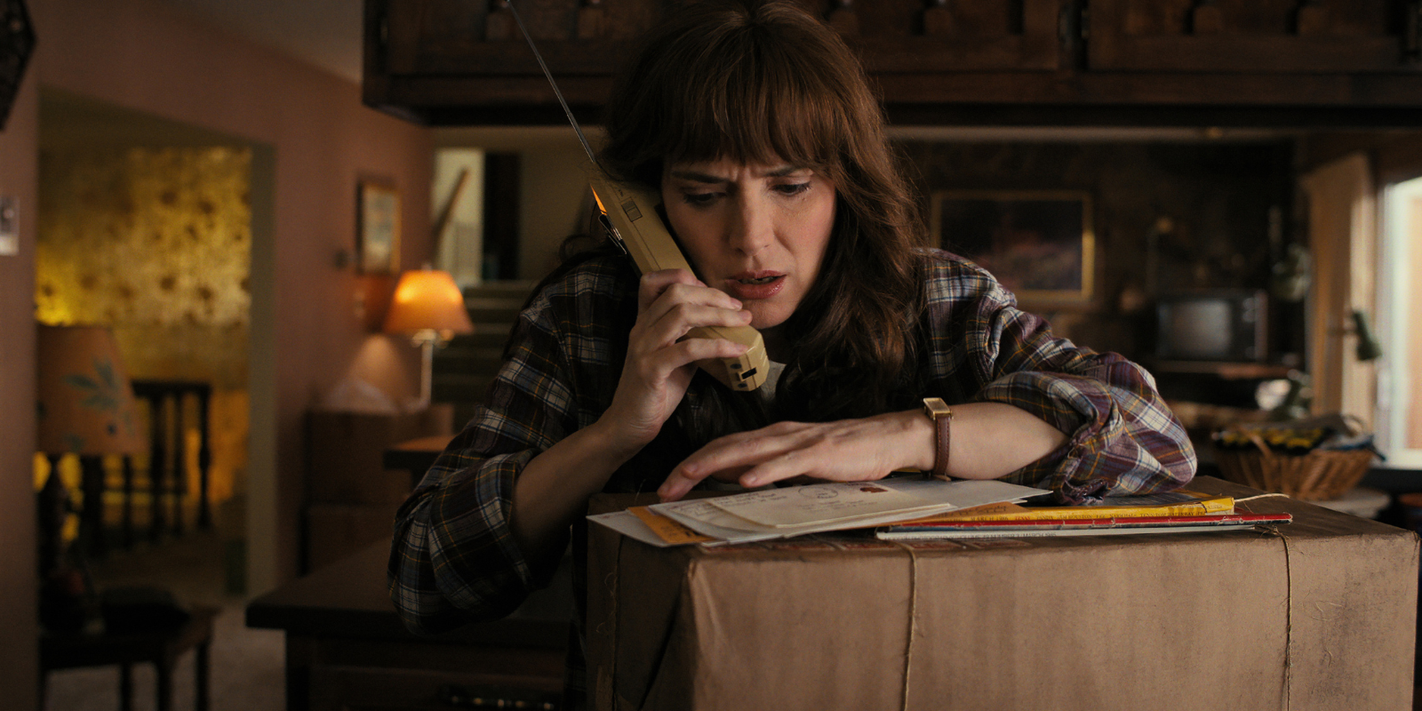Joyce in season 4 of Stranger Things