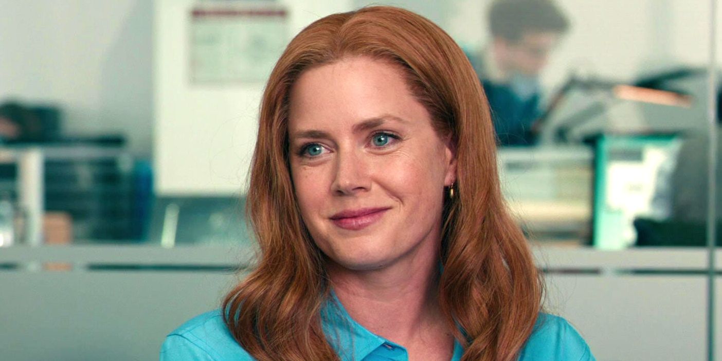 Lois Lane smiling