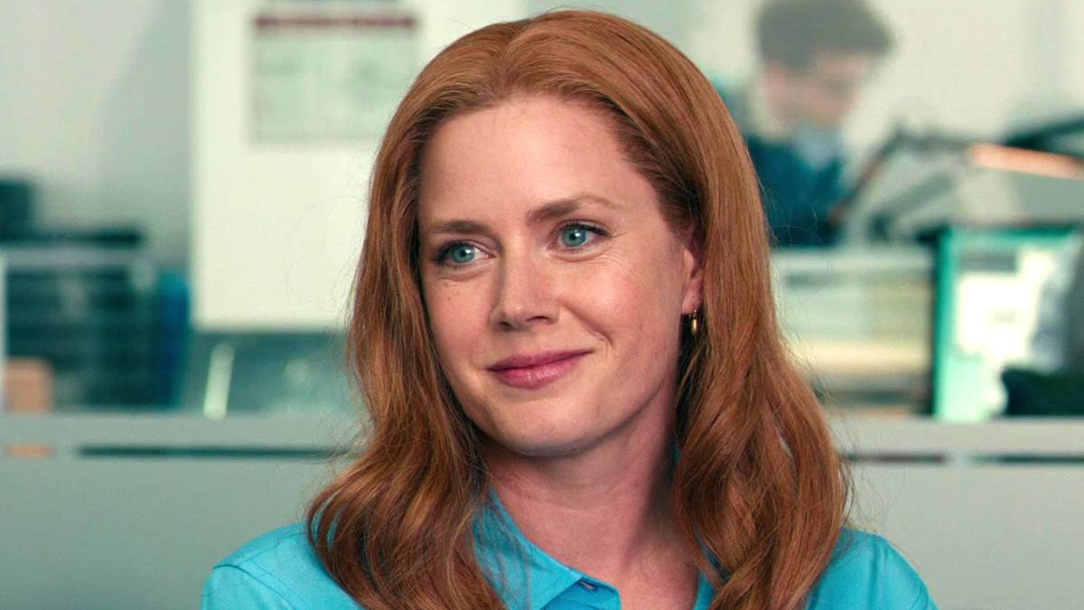 Lois Lane Recast Debate Has DCEU Fans Uniting To Defend Amy Adams