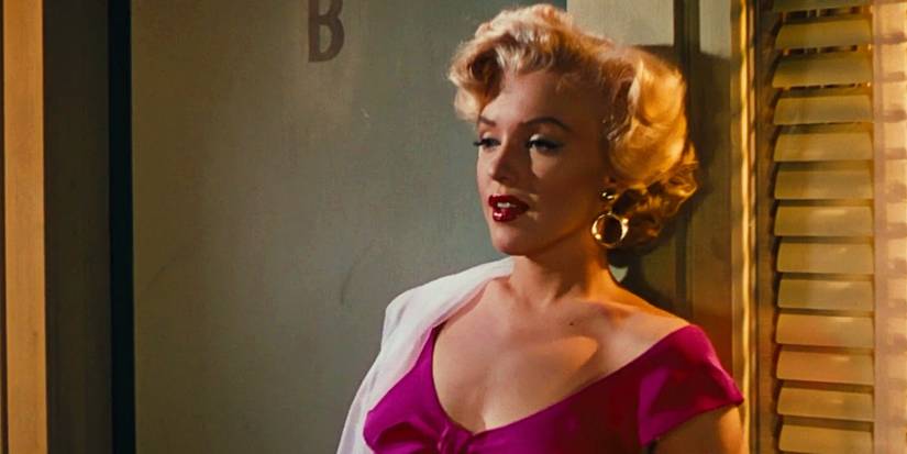 Marilyn Monroe in her iconic pink dress in Niagara