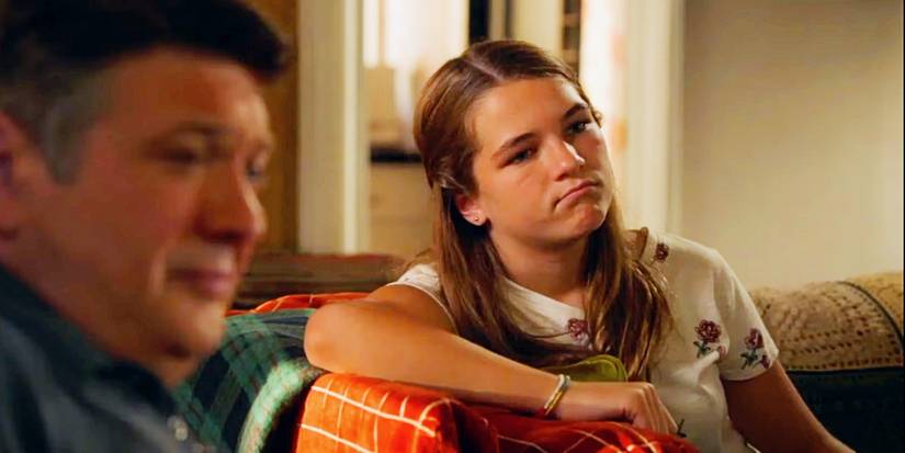 Missy and George watching TV on Young Sheldon Season 6 Episode 3 