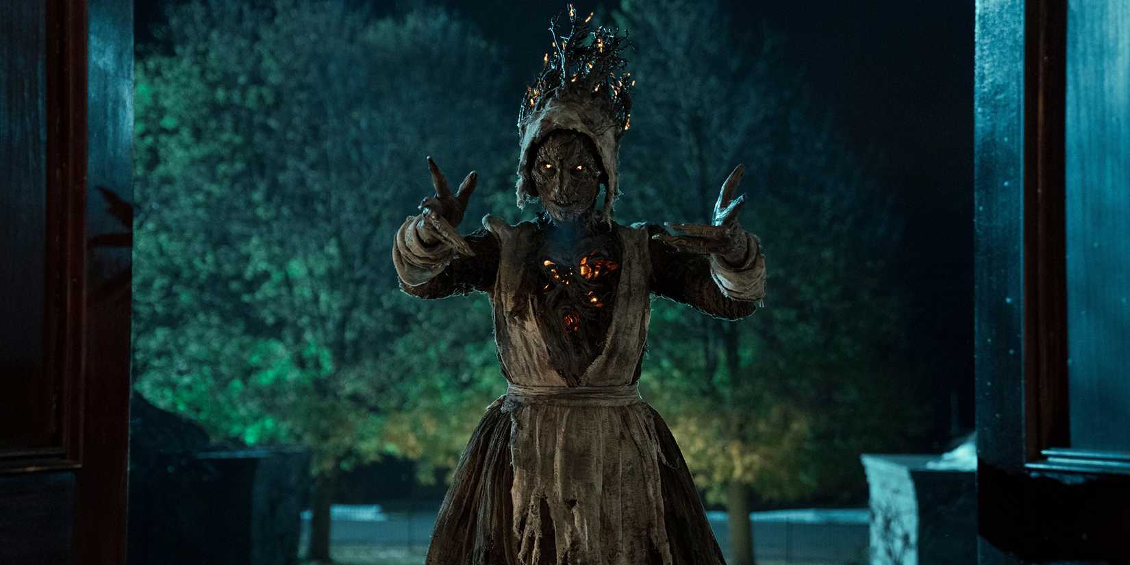 Guillermo del Toro Cabinet of Curiosities Lize Johnston as Keziah episode Dreams in the Witch House
