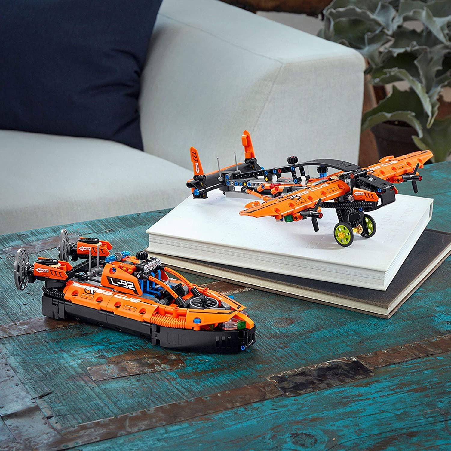 LEGO Technic Rescue Hovercraft 42120 Model Building Kit (457 Pieces) 2