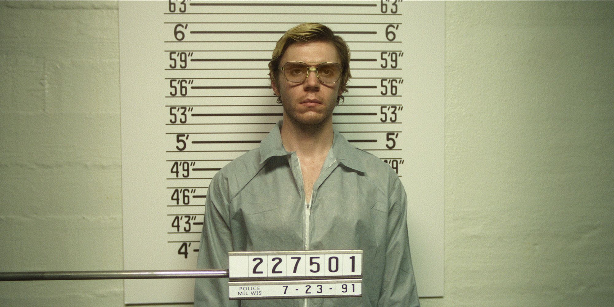 Evan Peters as Jeffrey Dahmer in Dahmer — Monster: The Jeffrey Dahmer Story