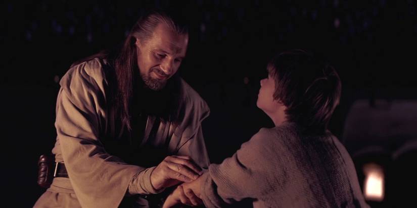 Qui-Gon takes Anakin's midichlorian count in The Phantom Menace
