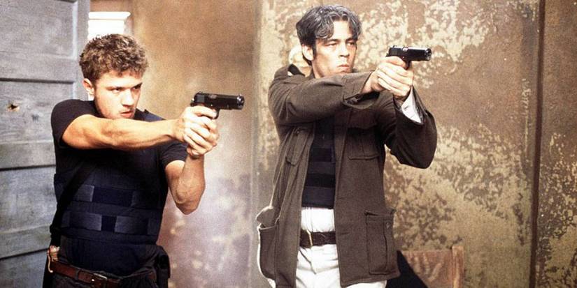 Ryan Phillippe and Benicio Del Toro pointing .45s in The Way of the Gun