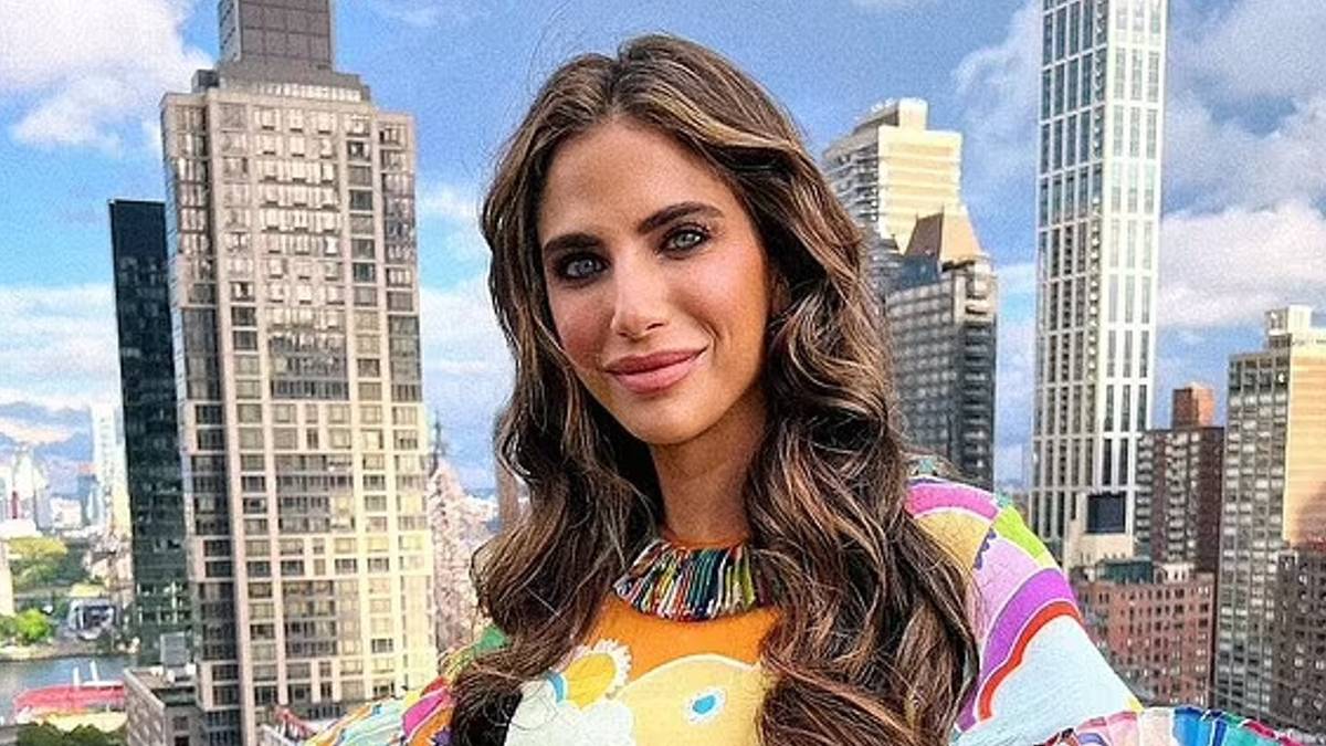 Lizzy Savetsky Leaves RHONY Season 14 Due To 'Antisemitic Attacks'