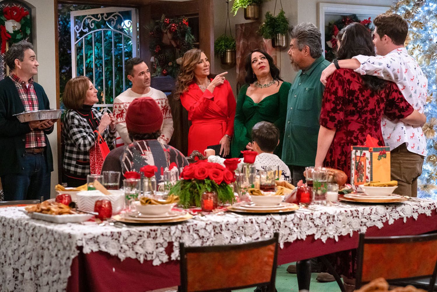 George Lopez Cast Names My Blog: George Lopez Family Photos